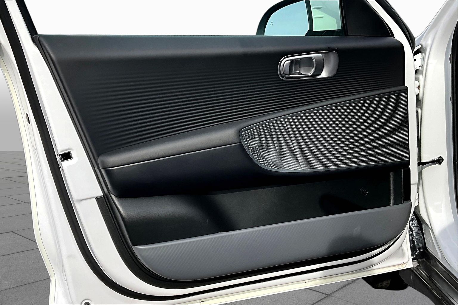 New 2025 Hyundai IONIQ 6 SEL 4dr Car in College Park #SA092426